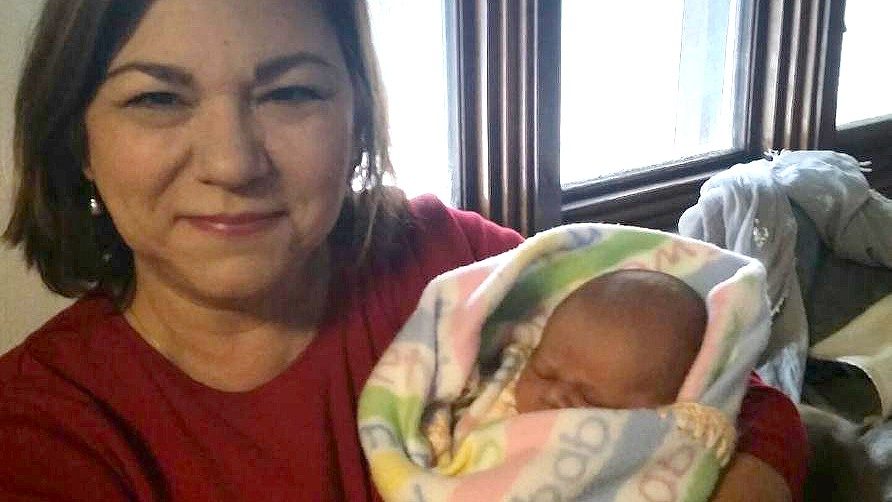 Cancerwise博客文章：特里·阿诺德和grandbaby;炎性乳腺癌，乳腺癌的治疗，三阴性乳腺癌，乳腺重建